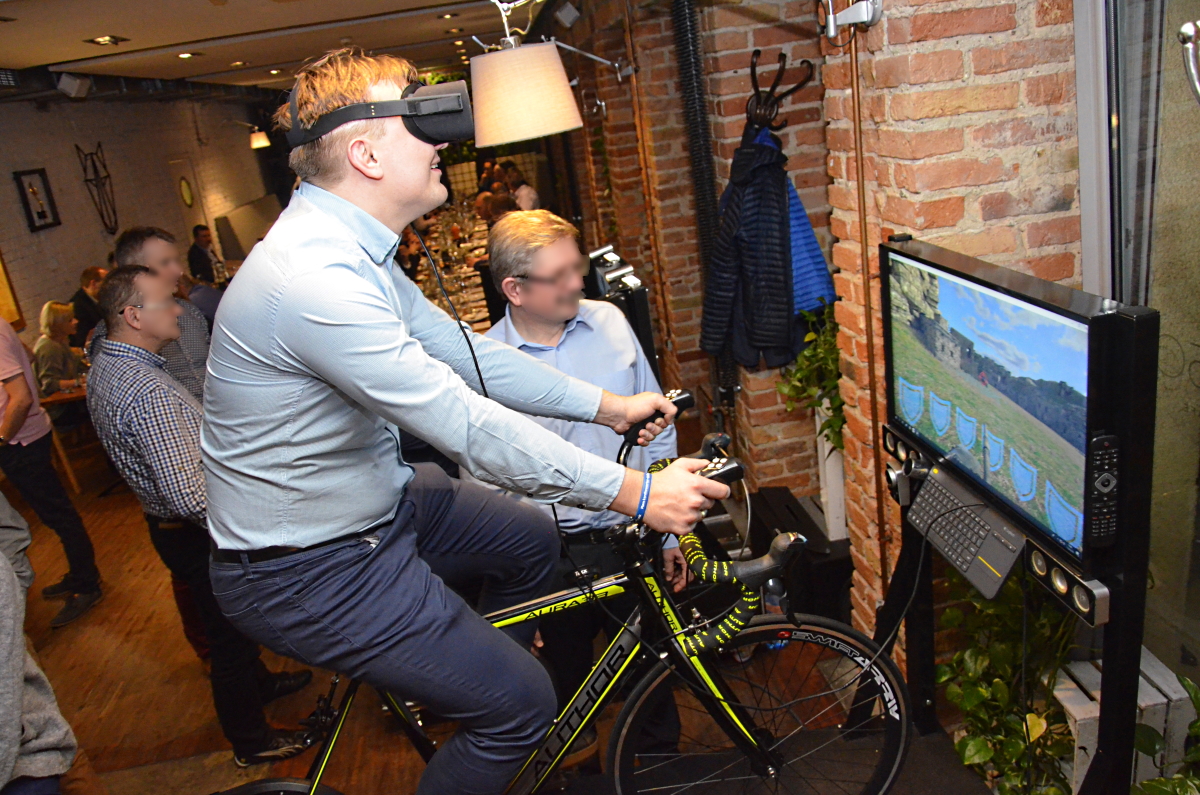 symulator kolarstwa vr wynajem